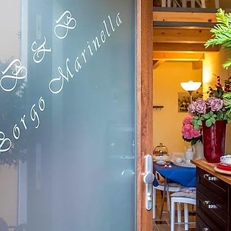 Frühstückspension Borgo Marinella