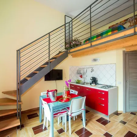 Borgo Marinella 萨普里