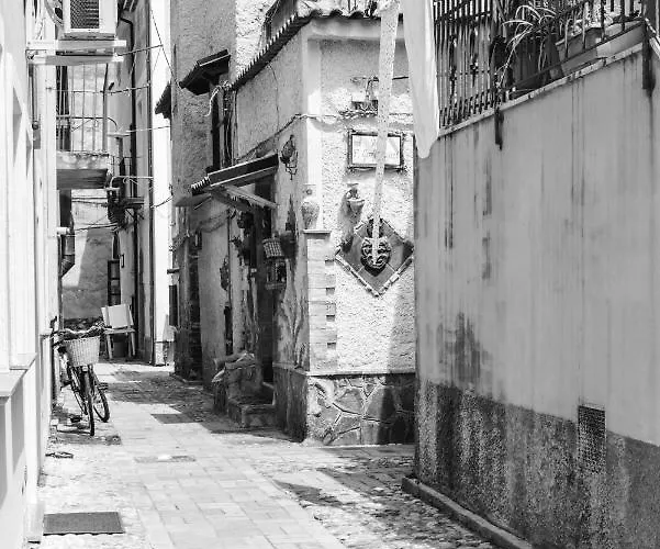 Borgo Marinella Alojamento de Acomodação e Pequeno-almoço