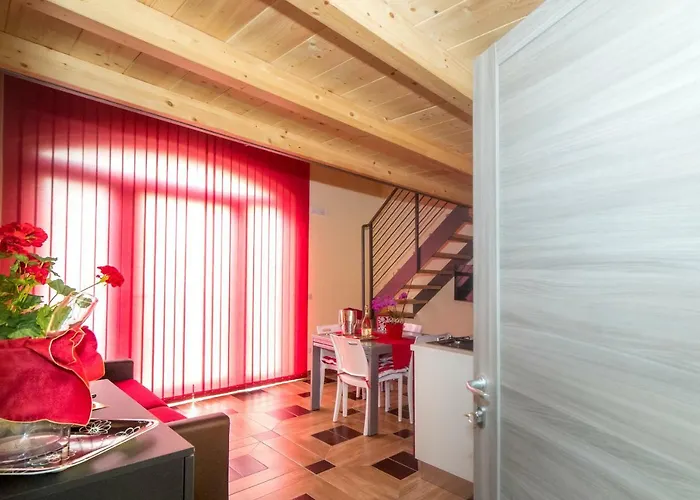 Alojamento de Acomodação e Pequeno-almoço Borgo Marinella 4*