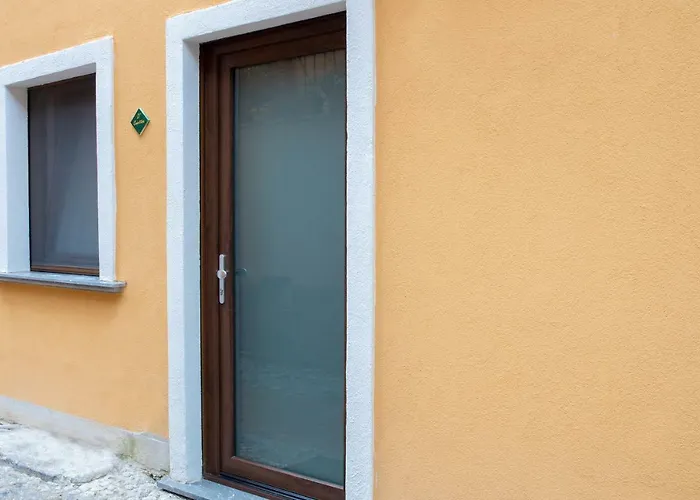 Alojamento de Acomodação e Pequeno-almoço Borgo Marinella