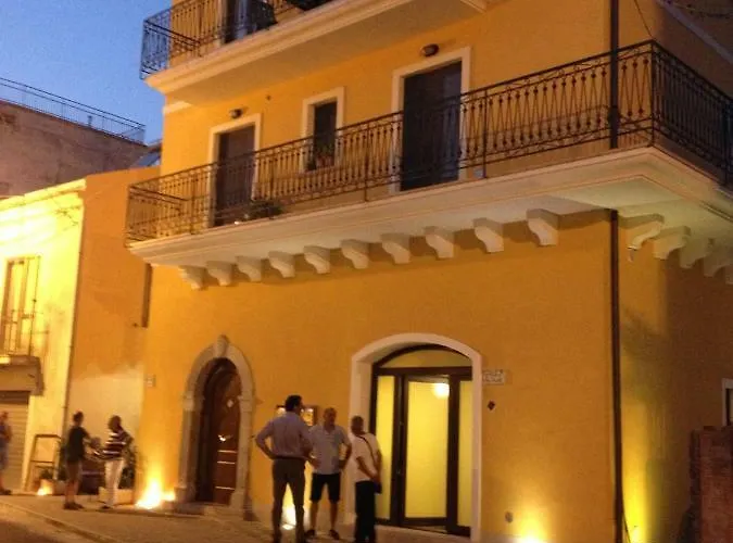 Alojamento de Acomodação e Pequeno-almoço Borgo Marinella Sapri